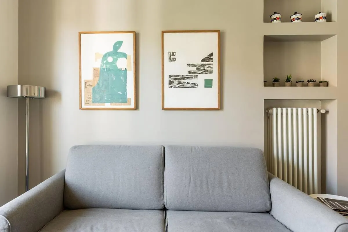 Comfort Suites Garibaldi Milan Apartment