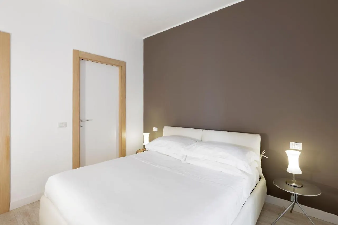 Comfort Suites Garibaldi Milan 0*,