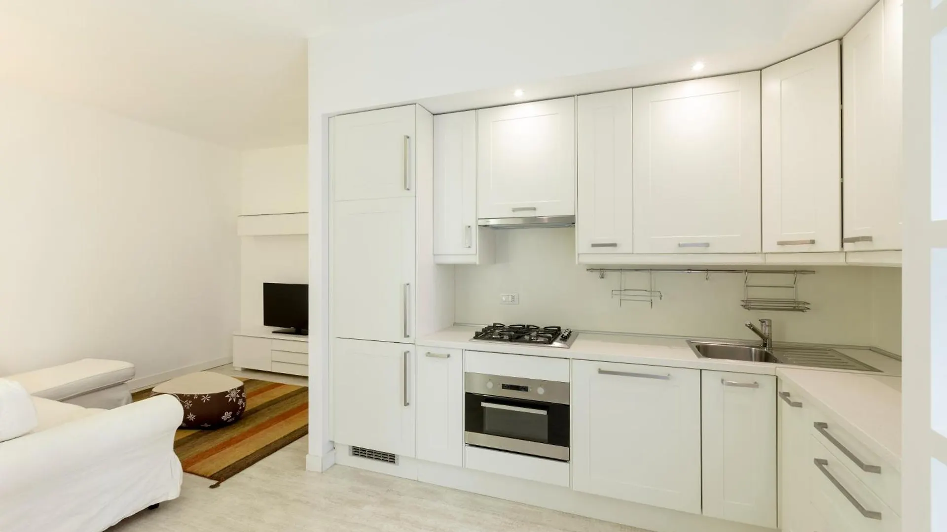 Apartment Comfort Suites Garibaldi Milan